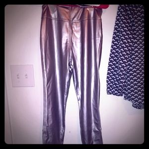 LYSSEE BRAND LEGGINGS IN METALLIC GOLD